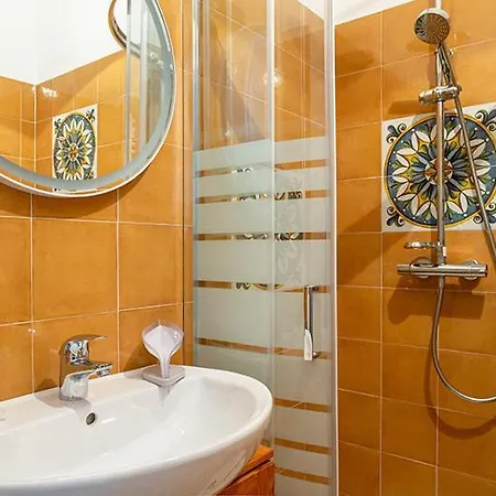 Ghe Sem Morazzone Bed & Breakfast *